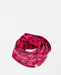 The Elzbeth Knit Floral Scarf