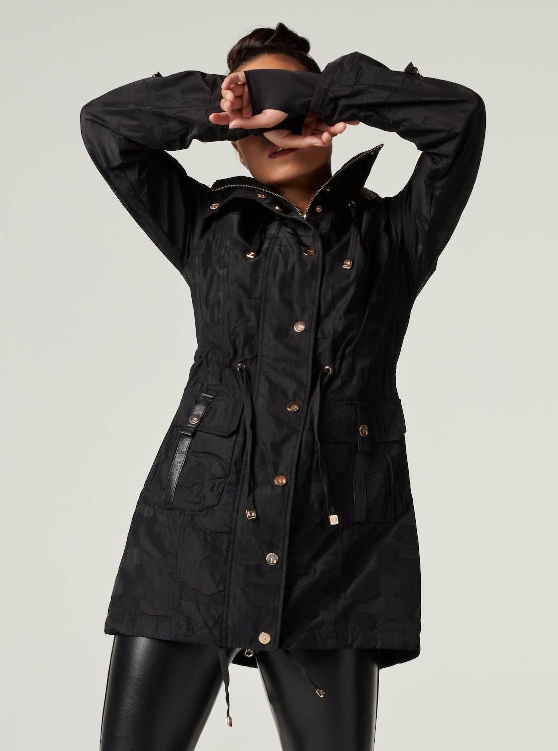 Camo Anorak Gold - Black (JLS)