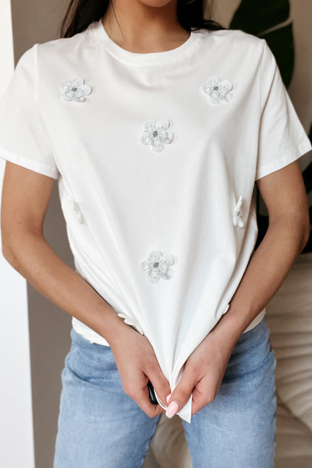 The Whitney White Floral Appliqué T-shirt