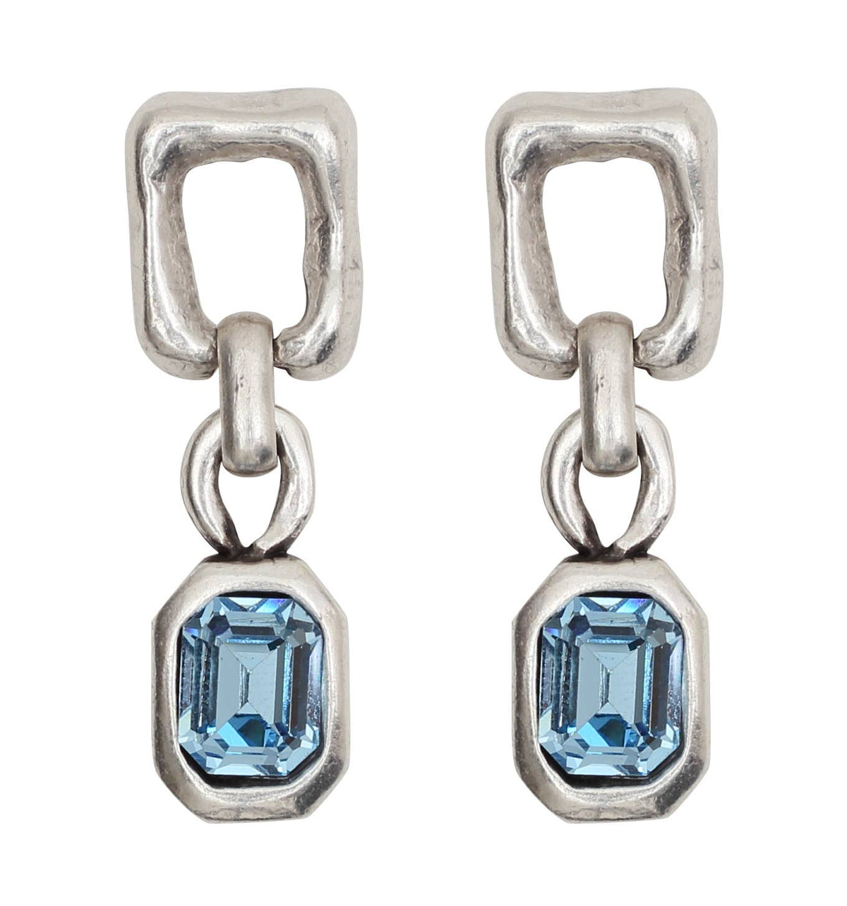 A Blue Ice Mist Crystal Earrings