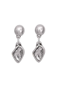 A Drop of Elegance Earrings